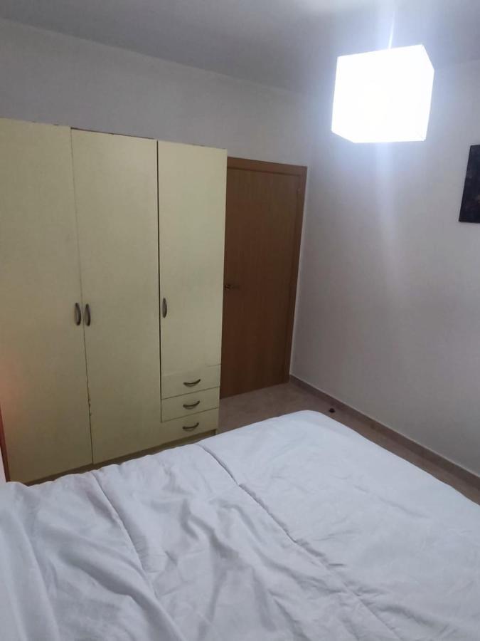 Piso Por Habitaciones En Хихон Екстериор снимка