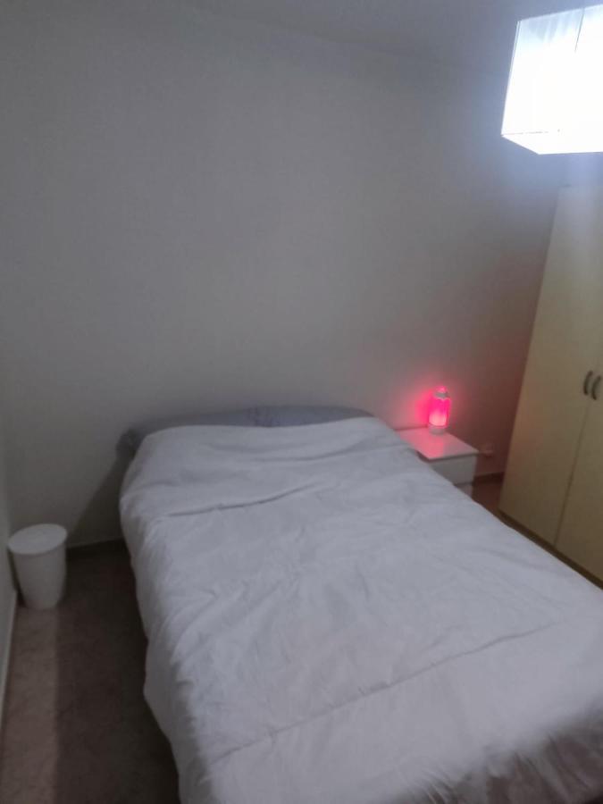 Piso Por Habitaciones En Хихон Екстериор снимка